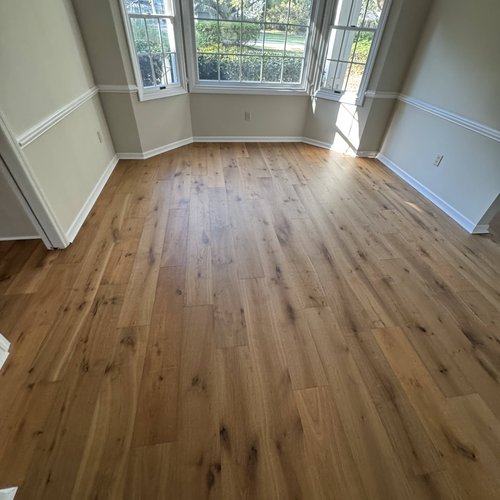 Villa Blanca engineered hardwood in Santiago